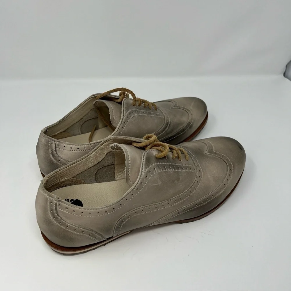 Sorel Brogue Lace Up‎ Leather Wing Top Oxford 8